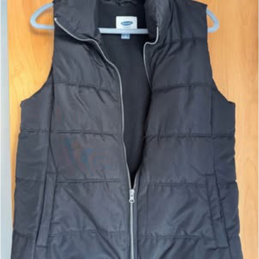 Old Navy Black Zip-Up Vest